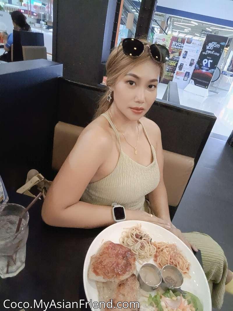 Coco's personal blog photo 1 added Thursday the 2nd of October 2025